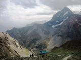 1000м вниз до альплагеря "Вертикаль", вид с перевала Аллаудинский